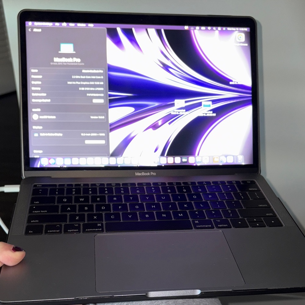 Apple MacBook Pro - Sleek Gray
